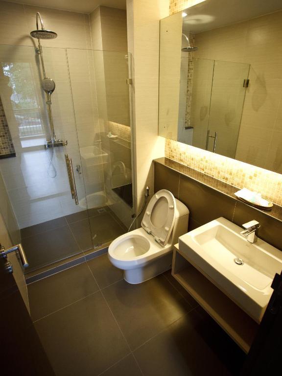Alisha Court Hotel & Residence Бангкок Номер фото