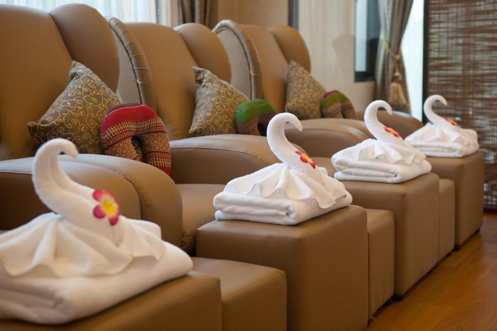 Alisha Court Hotel & Residence Бангкок Екстер'єр фото